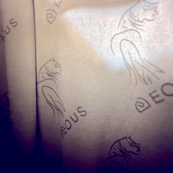 New EOUS Olympia Horse Dressage Coat sz 8 - Picture 5 of 7